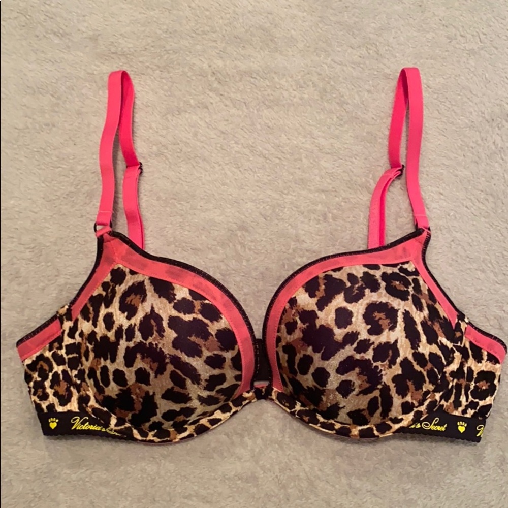 NWOT Victoria’s Secret Sexy Little Things push-up